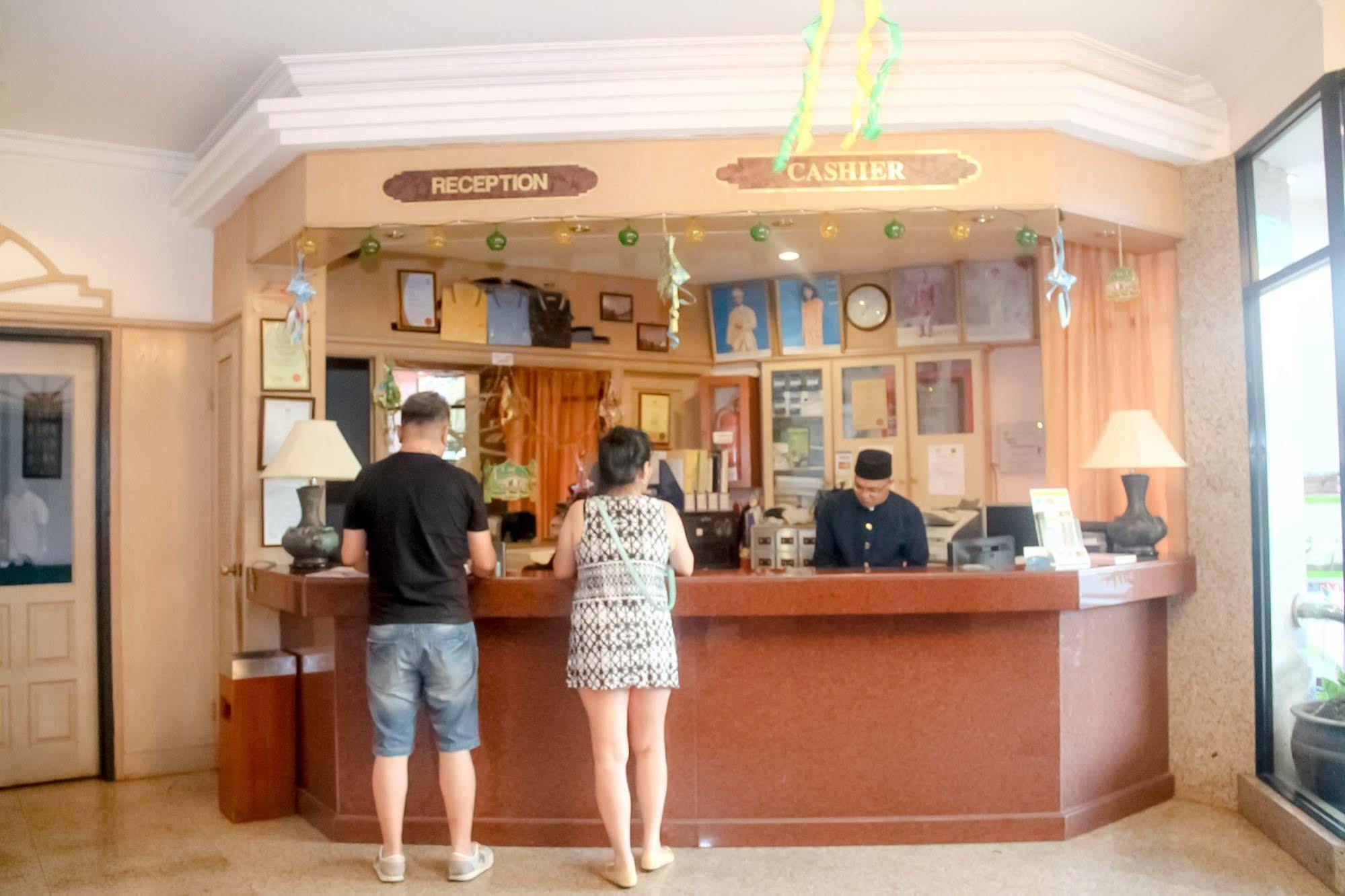Hotel Rainbow Cameron Highlands Exterior photo
