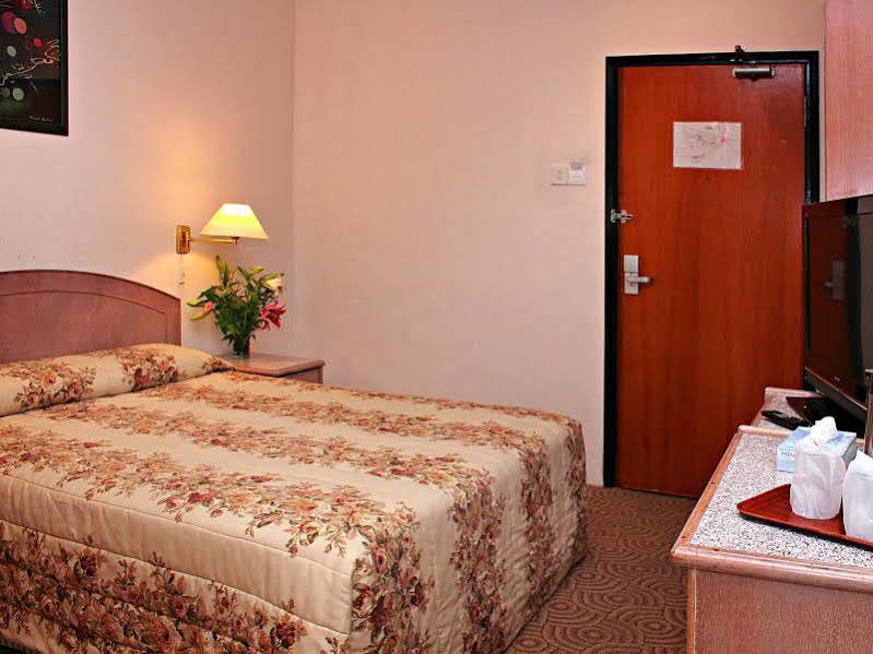 Hotel Rainbow Cameron Highlands Exterior photo